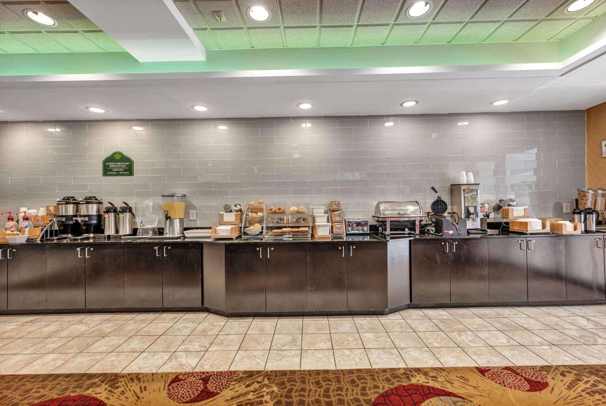 Wingate By Wyndham State Arena Raleigh/Cary Hotel Luaran gambar